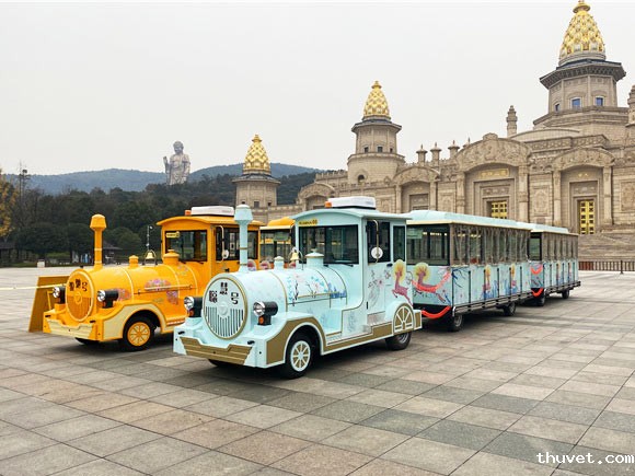 无锡灵山胜境观光小火车