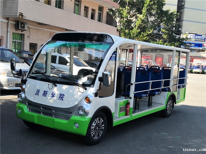 17座燃油观光车