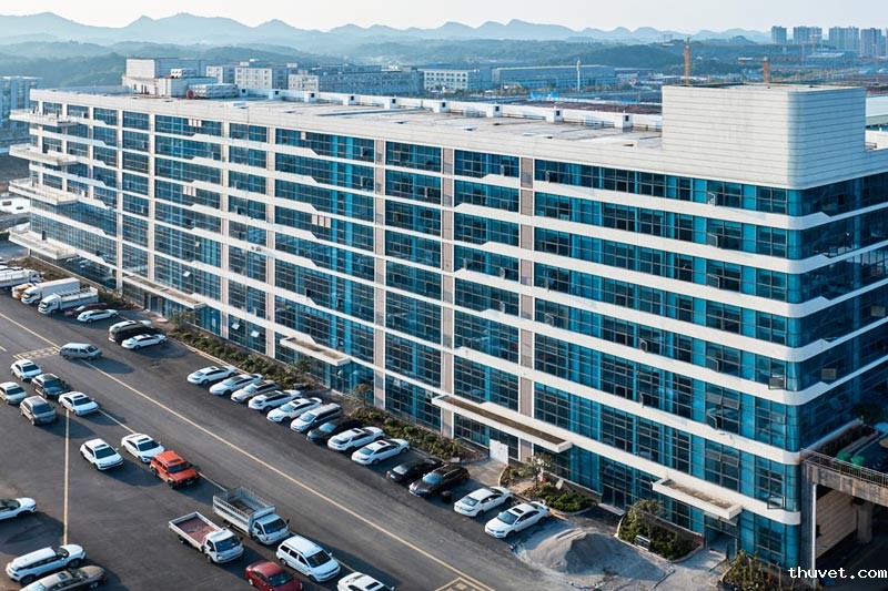 17座封闭燃油观光车厂家