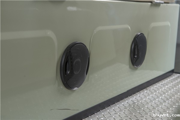 17座开云电竞和欧包-插孔