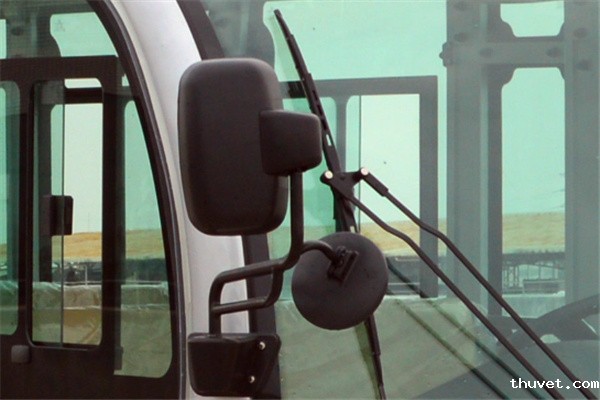 17座开云电竞和欧包-后视镜