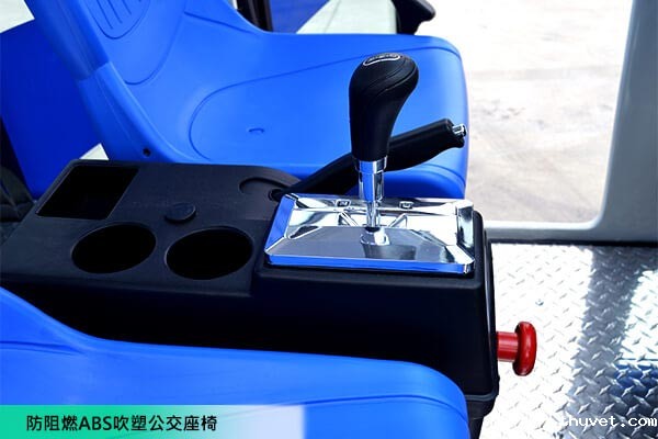 四轮电动巡逻车